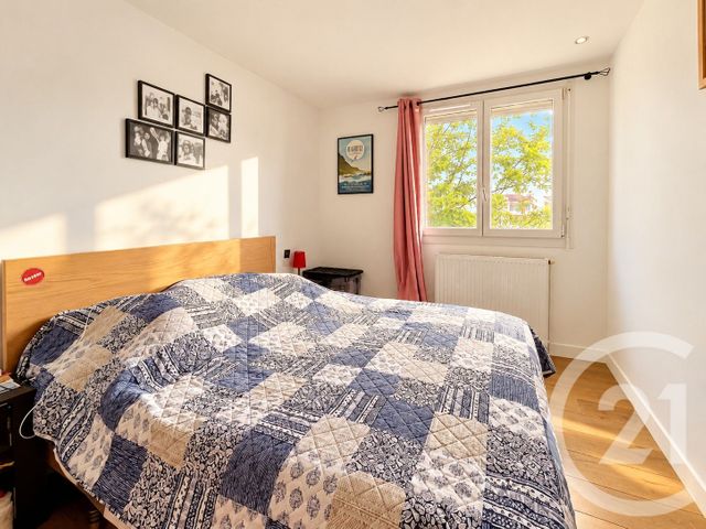 Appartement T4 à vendre - 4 pièces - 72.5 m2 - BORDEAUX - 33 - AQUITAINE - Century 21 Kadima Caudéran