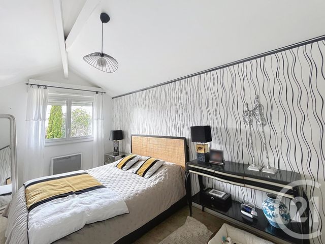 Afficher la photo en grand maison à vendre - 4 pièces - 106.0 m2 - BORDEAUX - 33 - AQUITAINE - Century 21 Kadima Caudéran