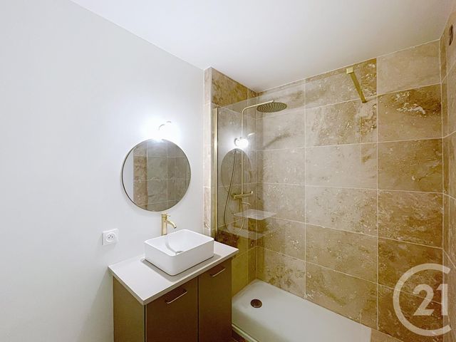 Afficher la photo en grand Appartement T3 à vendre - 3 pièces - 70.0 m2 - BORDEAUX - 33 - AQUITAINE - Century 21 Kadima Caudéran