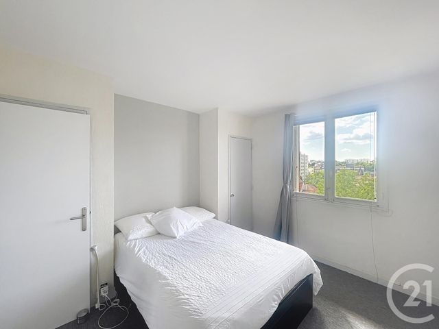 Afficher la photo en grand Appartement T4 à vendre - 4 pièces - 80.44 m2 - BORDEAUX - 33 - AQUITAINE - Century 21 Kadima Caudéran