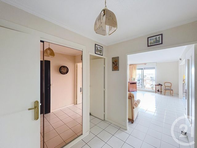 Afficher la photo en grand Appartement T5 à vendre - 5 pièces - 98.76 m2 - BORDEAUX - 33 - AQUITAINE - Century 21 Kadima Caudéran
