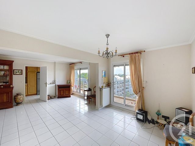 Afficher la photo en grand Appartement T5 à vendre - 5 pièces - 98.76 m2 - BORDEAUX - 33 - AQUITAINE - Century 21 Kadima Caudéran