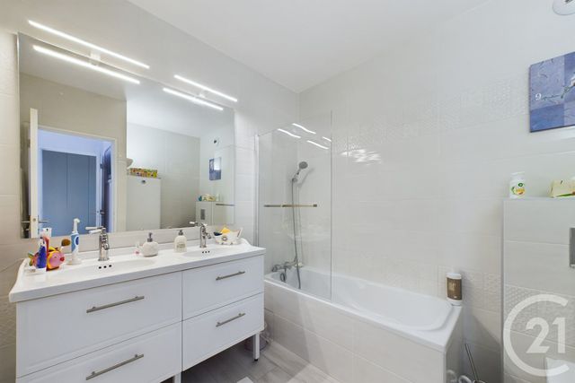 Appartement T4 à vendre - 4 pièces - 90.16 m2 - BORDEAUX - 33 - AQUITAINE - Century 21 Kadima Caudéran