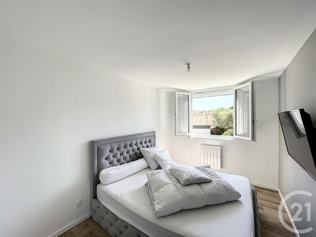 Afficher la photo en grand Appartement T5 à vendre - 5 pièces - 81.6 m2 - BORDEAUX - 33 - AQUITAINE - Century 21 Kadima Caudéran