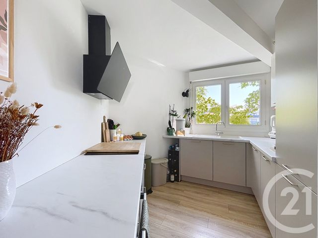 Appartement T3 à vendre - 3 pièces - 72.52 m2 - BORDEAUX - 33 - AQUITAINE - Century 21 Kadima Caudéran