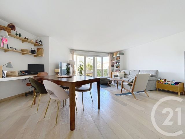 Appartement T3 à vendre - 3 pièces - 72.52 m2 - BORDEAUX - 33 - AQUITAINE - Century 21 Kadima Caudéran