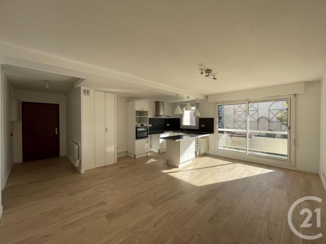 Afficher la photo en grand Appartement F3 à vendre - 3 pièces - 63.86 m2 - BORDEAUX - 33 - AQUITAINE - Century 21 Kadima Caudéran