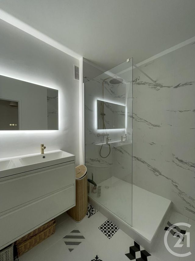 Appartement F5 à vendre - 5 pièces - 98.25 m2 - BORDEAUX - 33 - AQUITAINE - Century 21 Kadima Caudéran