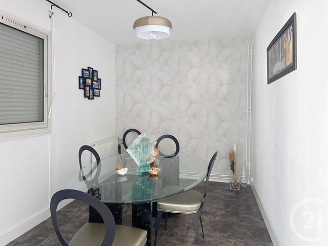 Appartement T4 à vendre - 4 pièces - 68.71 m2 - BORDEAUX - 33 - AQUITAINE - Century 21 Kadima Caudéran