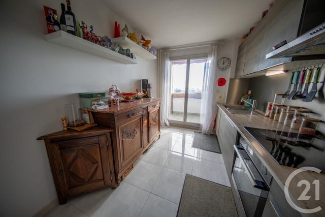Appartement à vendre - 3 pièces - 74.53 m2 - BORDEAUX - 33 - AQUITAINE - Century 21 Kadima Caudéran