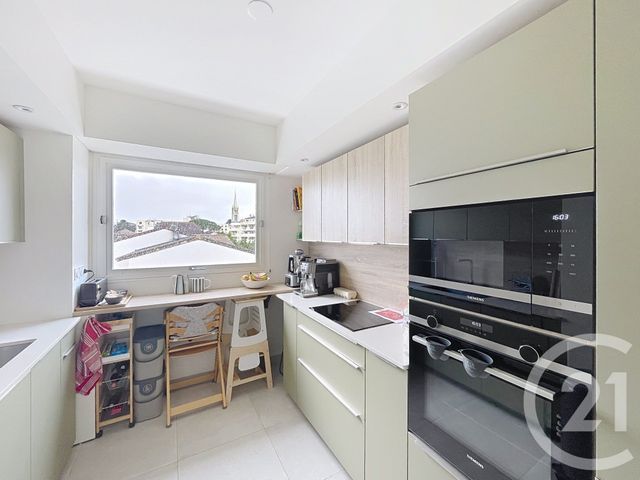 Appartement T4 à vendre - 4 pièces - 73.67 m2 - BORDEAUX - 33 - AQUITAINE - Century 21 Kadima Caudéran