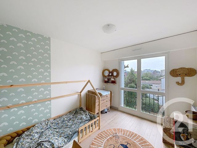 Appartement T4 à vendre - 4 pièces - 73.67 m2 - BORDEAUX - 33 - AQUITAINE - Century 21 Kadima Caudéran