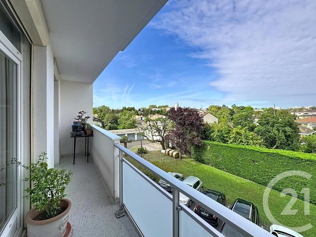 Appartement T4 à vendre - 4 pièces - 70.34 m2 - BORDEAUX - 33 - AQUITAINE - Century 21 Kadima Caudéran