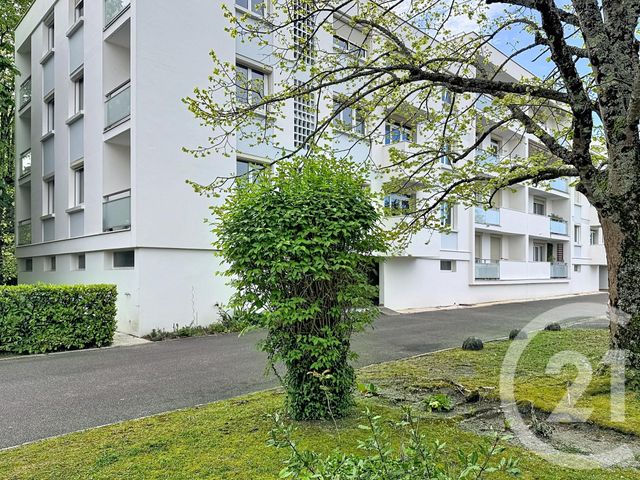 Appartement T4 à vendre - 4 pièces - 70.34 m2 - BORDEAUX - 33 - AQUITAINE - Century 21 Kadima Caudéran