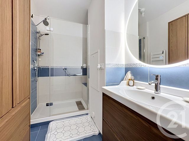 Appartement T3 à vendre - 3 pièces - 75.27 m2 - BORDEAUX - 33 - AQUITAINE - Century 21 Kadima Caudéran
