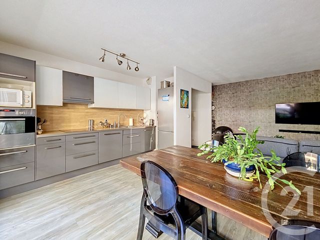 Appartement T4 à vendre - 4 pièces - 83.4 m2 - BORDEAUX - 33 - AQUITAINE - Century 21 Kadima Caudéran