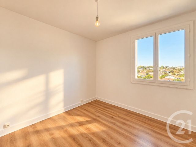 Appartement T4 à vendre - 4 pièces - 67.66 m2 - BORDEAUX - 33 - AQUITAINE - Century 21 Kadima Caudéran