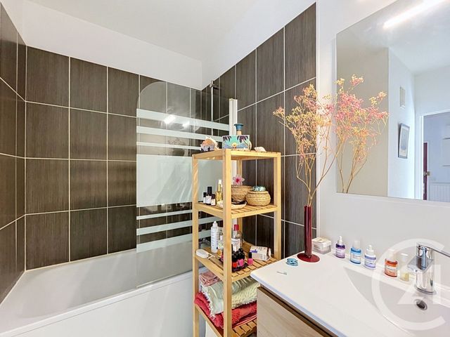 Appartement T2 à vendre - 2 pièces - 46.04 m2 - BORDEAUX - 33 - AQUITAINE - Century 21 Kadima Caudéran