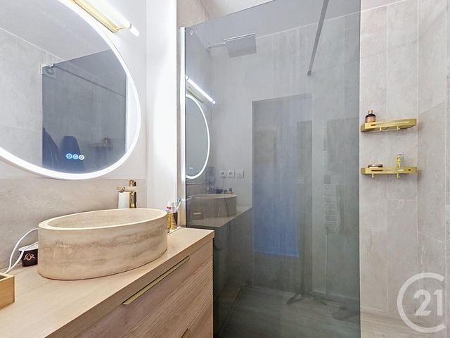 Appartement T3 à vendre - 3 pièces - 65.0 m2 - BORDEAUX - 33 - AQUITAINE - Century 21 Kadima Caudéran