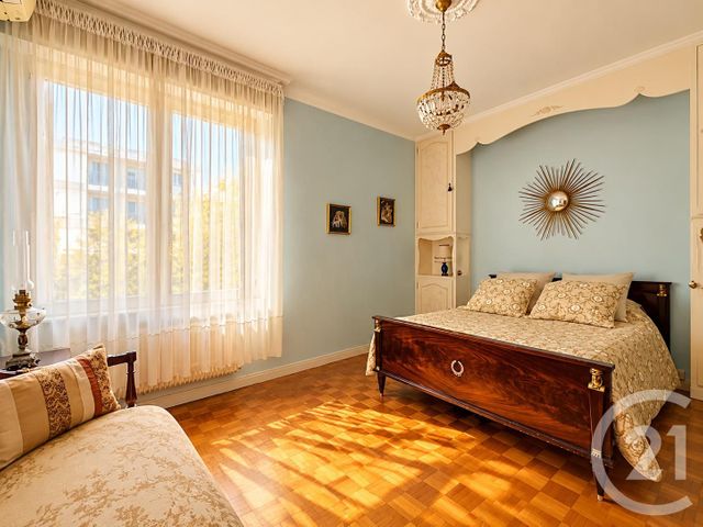 Appartement T4 à vendre - 4 pièces - 100.59 m2 - BORDEAUX - 33 - AQUITAINE - Century 21 Kadima Caudéran